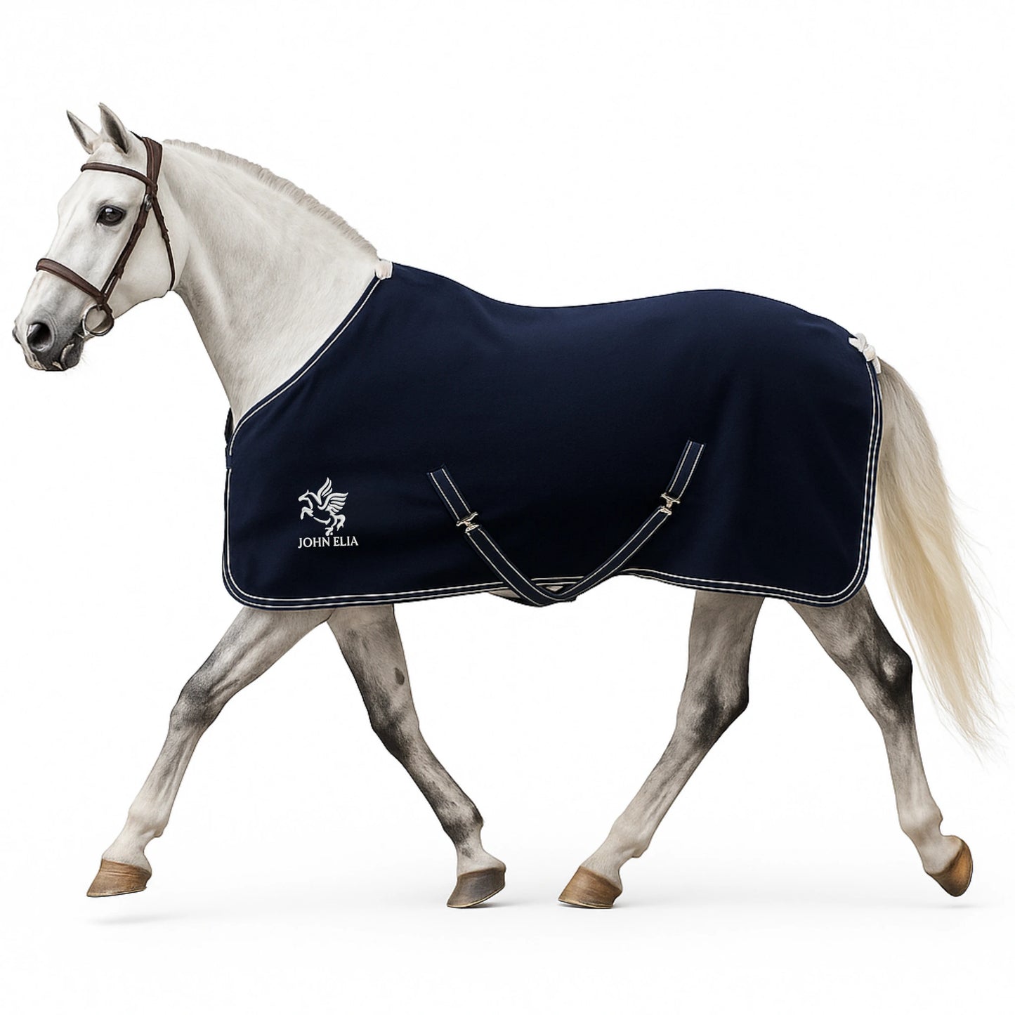 Fleece hestetæppe – Åndbart og let – Lukket bryst foran – Krydsede mavestropper – Ergonomisk pasform – Hurtigtørrende og vaskbar – 165–205 cm – Marineblå